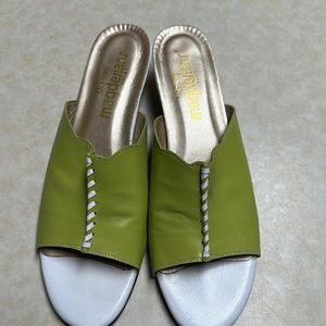 California Magdesians Sandals, Lime Green, Size 8